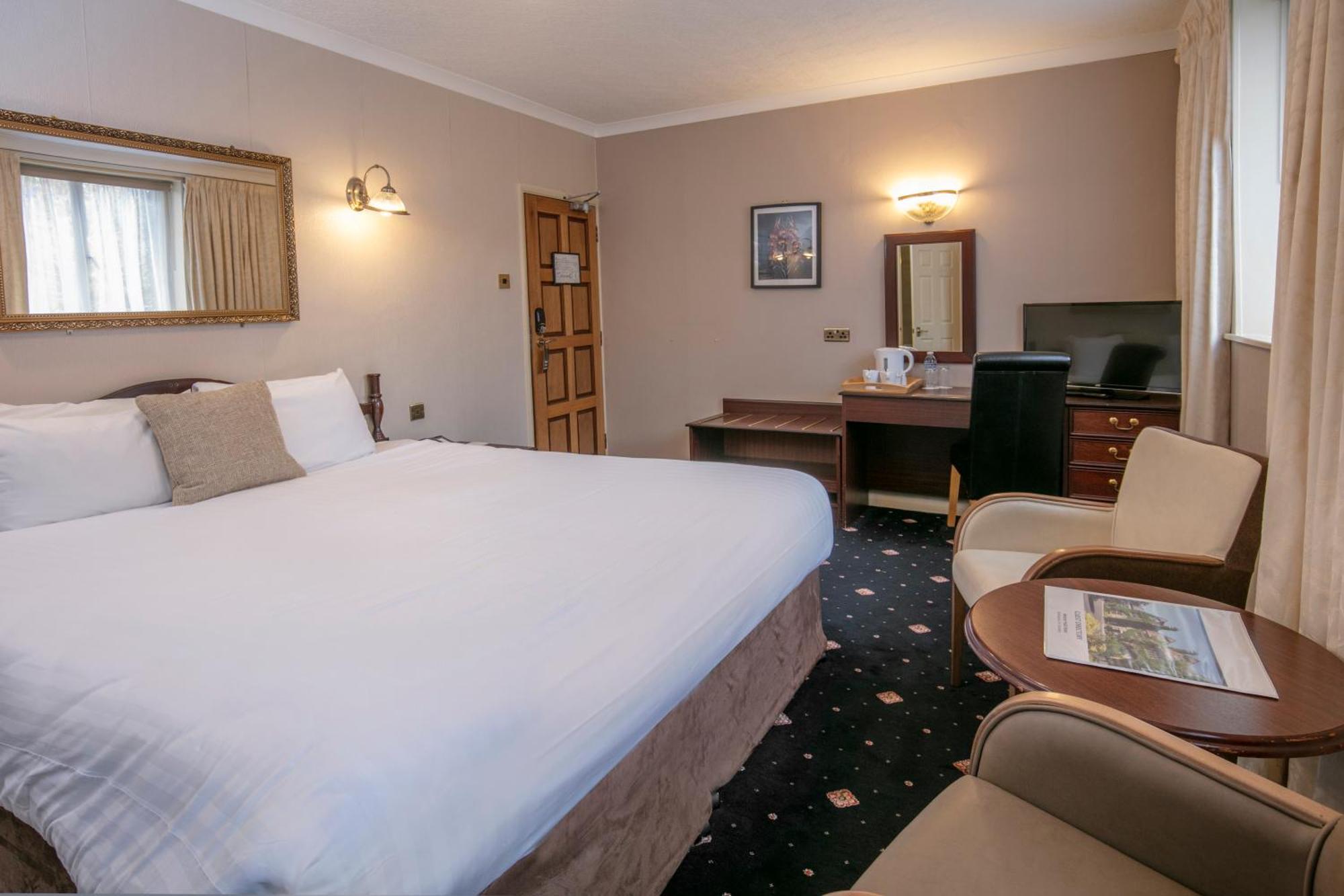 Weston Hall Hotel Sure Hotel Collection By Best Western Bulkington Bagian luar foto